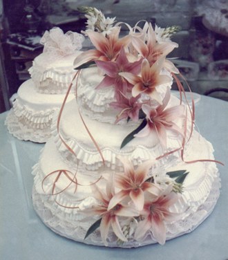 Wedding Cake - Elegant Eating - Long Island Caterer